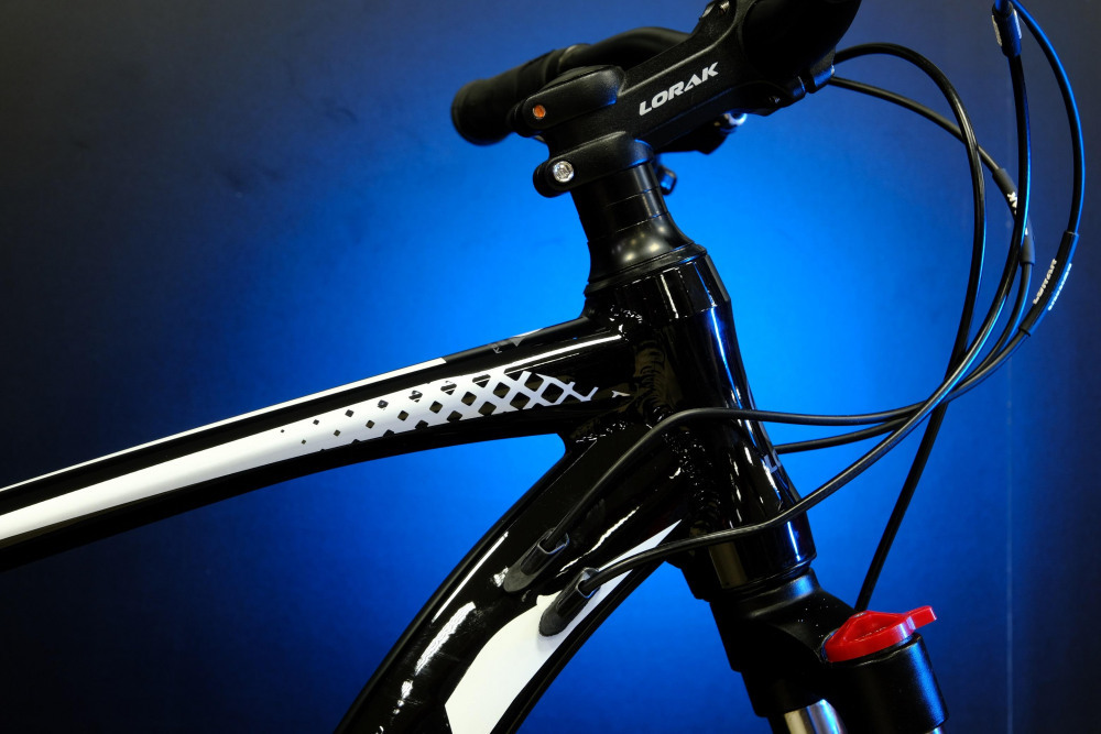 Lorak M-04 Prom Чёрно/Белый 21р (на рост 183-190)